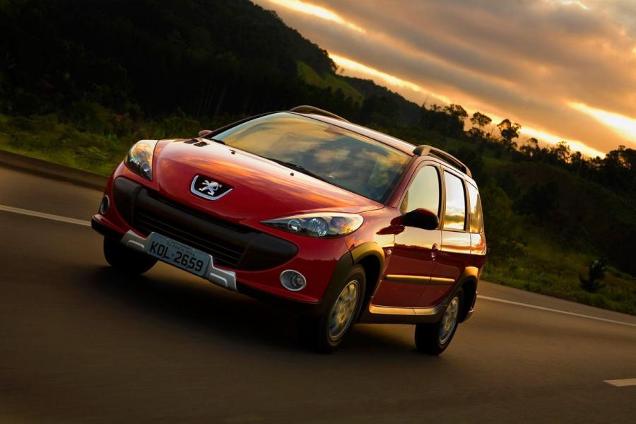  Peugeot 207 Escapade 2009 года  (фото 26 из 47)